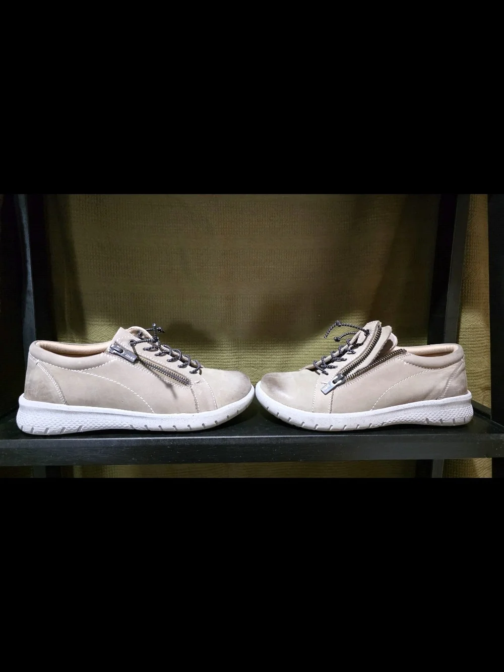 Women's Neutral Beige Casual Sneakers with Contrast Laces